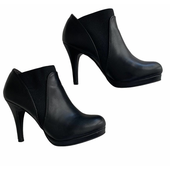 Mootsies Tootsies Shoes - Mootsies Tootsies Black Booties Sz 6